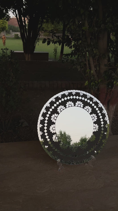 Black Bloom – Handcrafted Round Mirror Mosaic Wall Hanging